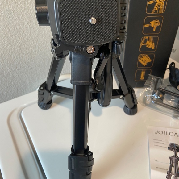 Tripod - Picture 4 of 4